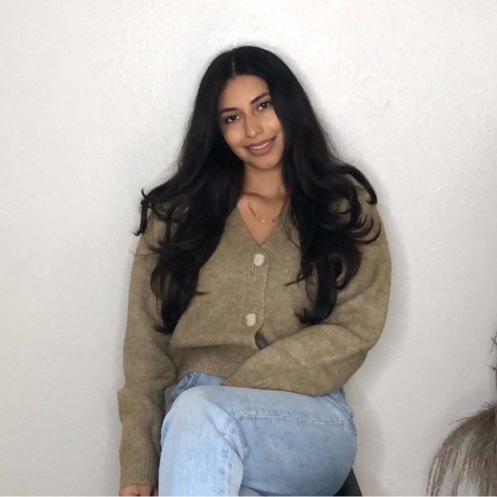 Brown Chunky Knit Cardigan 🏷️❄️🔔